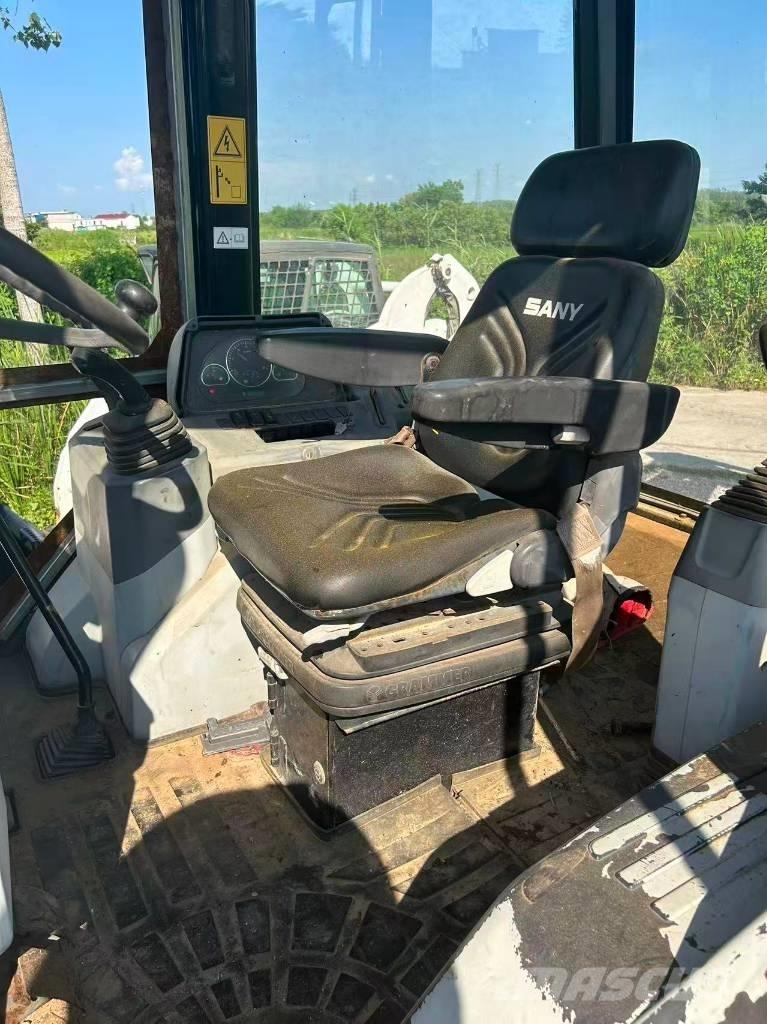 Sany BL 70 C 反鏟裝載機