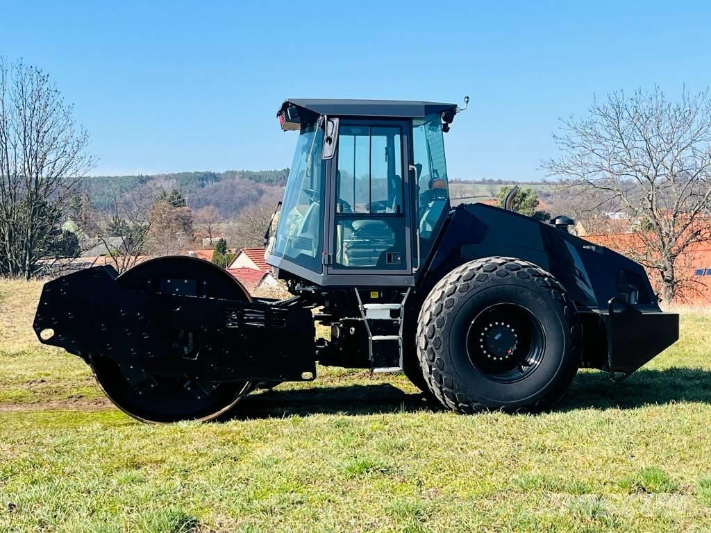 Ammann ARS 110 單輪滾壓機