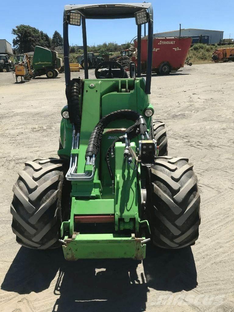 Avant 750 小型裝載機
