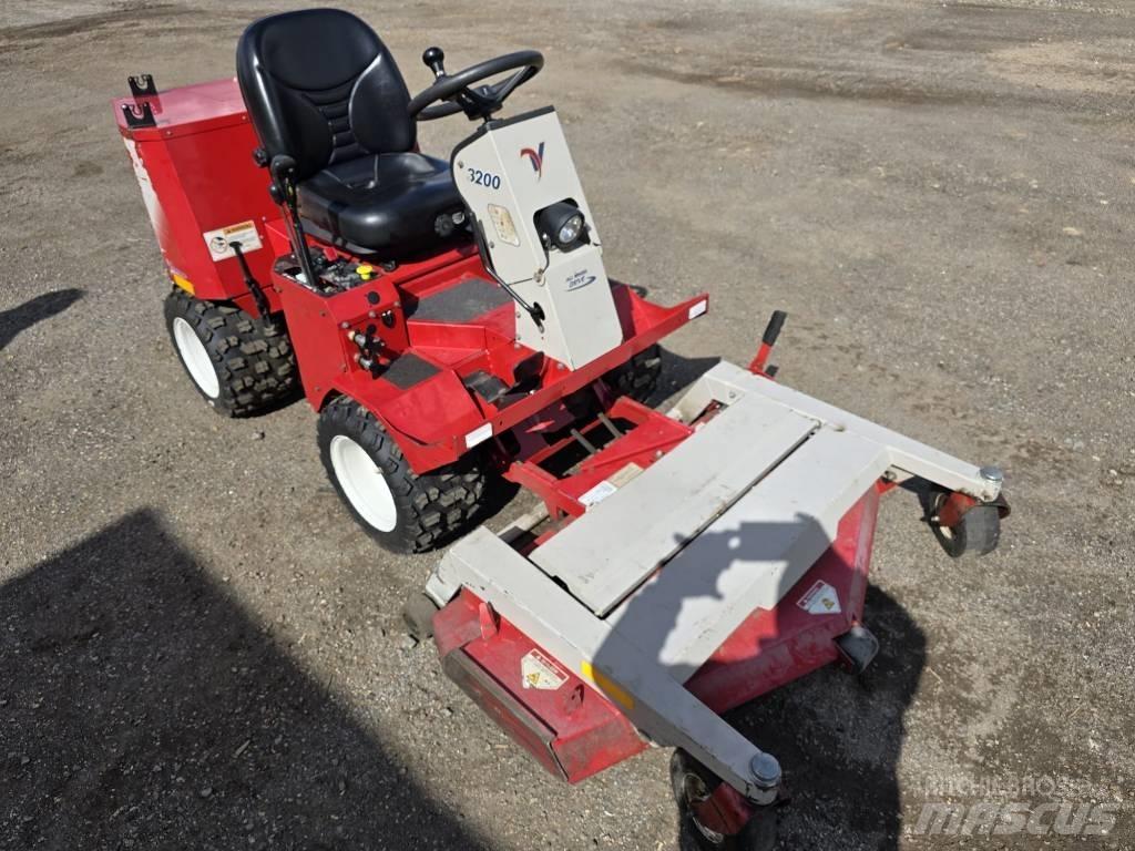 Ventrac 3200 騎乘式割草機