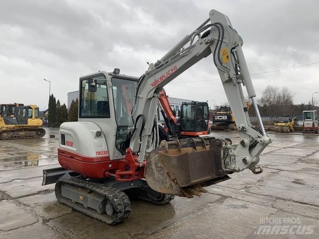 Takeuchi TB230 V3 小型挖土機/掘鑿機<7t(小型挖掘機)