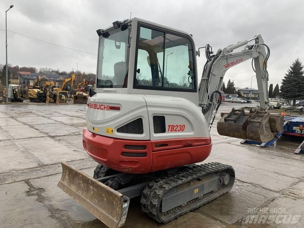 Takeuchi TB230 V3 小型挖土機/掘鑿機<7t(小型挖掘機)