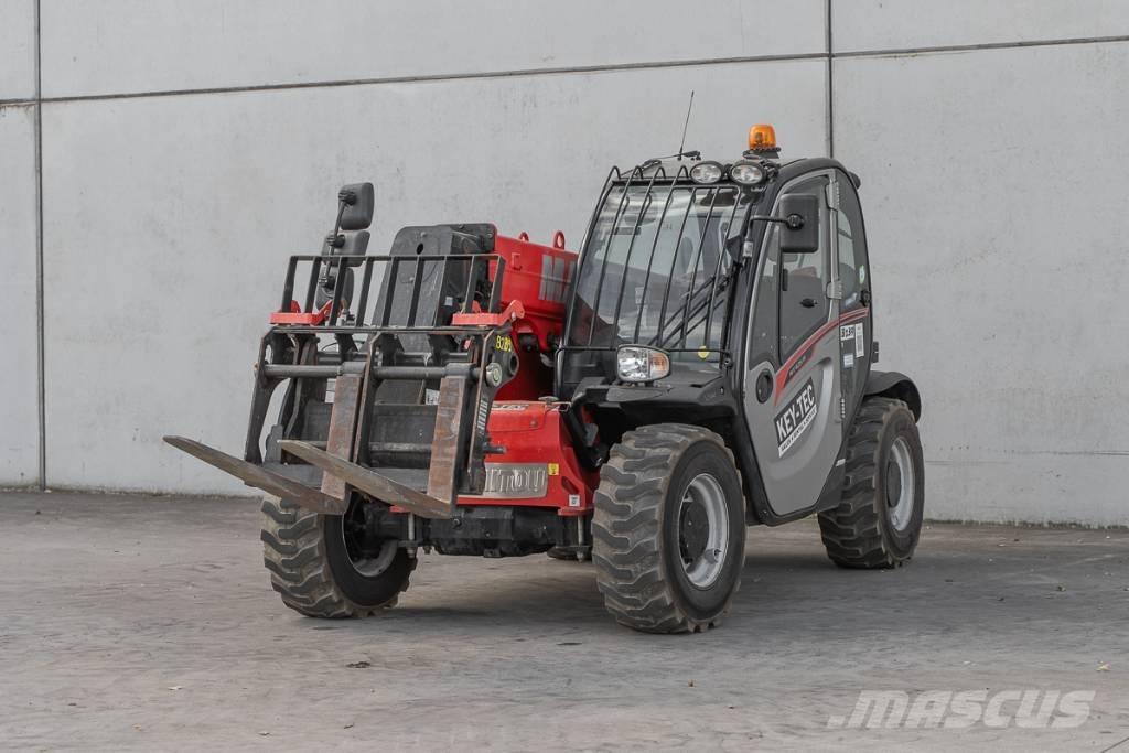 Manitou MT 625 伸縮臂操作車