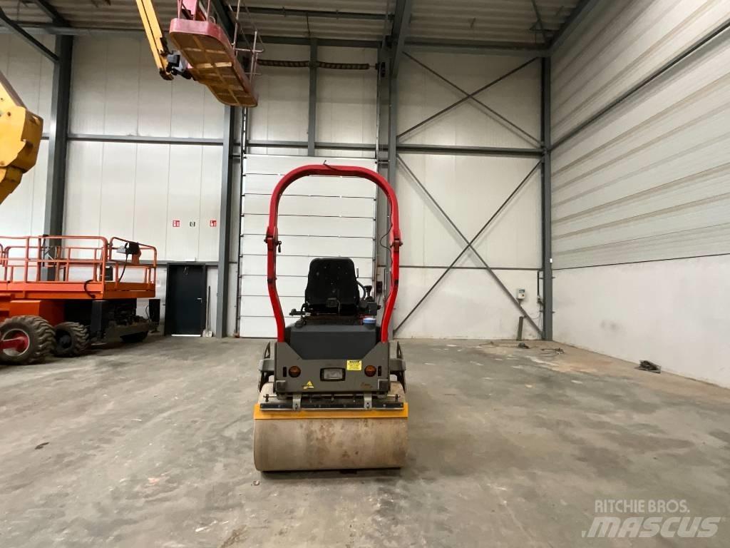 Ammann ARX 26 雙輪滾壓機