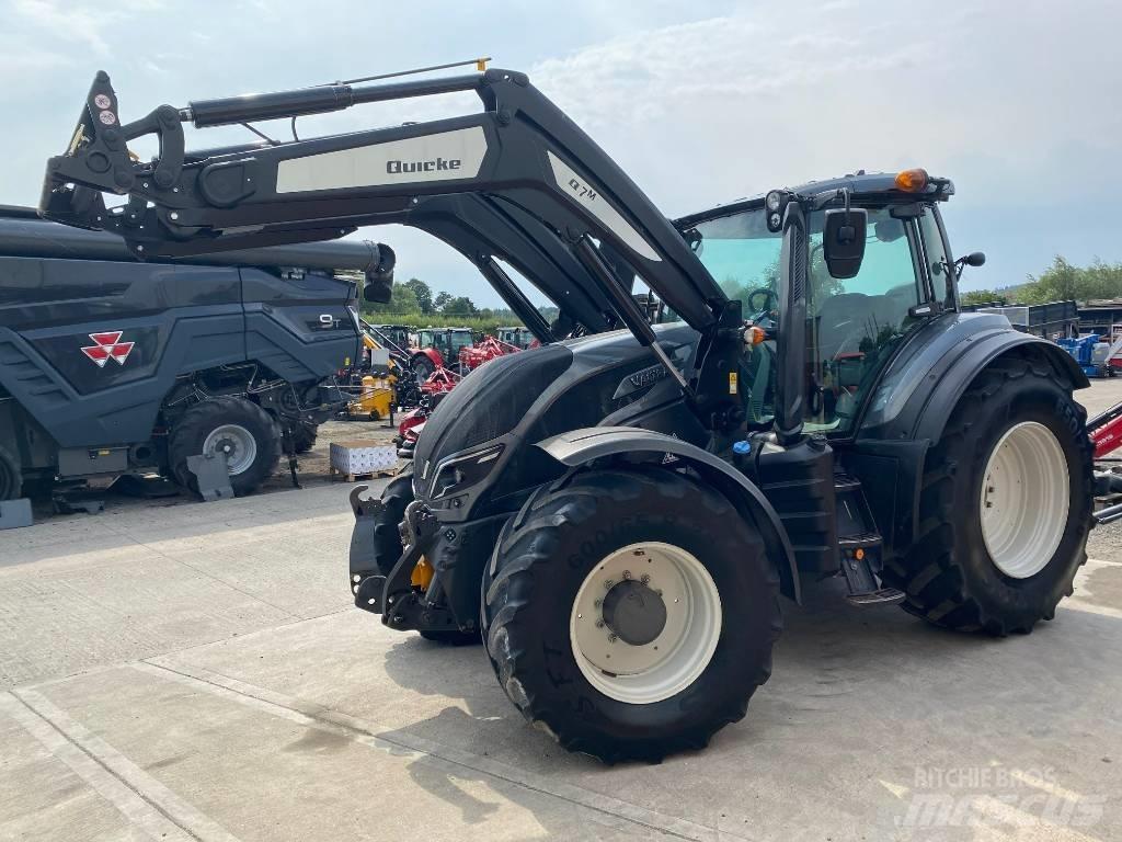 Valtra T214 Versu 曳引機