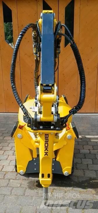 Brokk 110 小型挖土機/掘鑿機<7t(小型挖掘機)