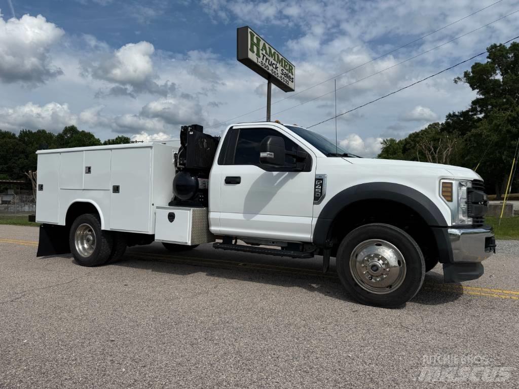 Ford F 450 都市/通用型車輛