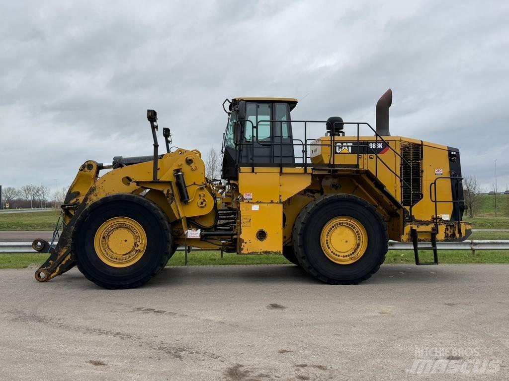 CAT 988K 輪胎式裝載機