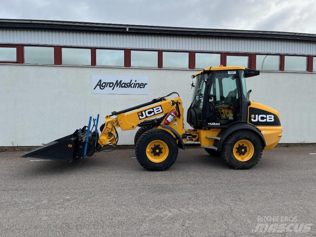 JCB TM 220 伸縮臂操作車