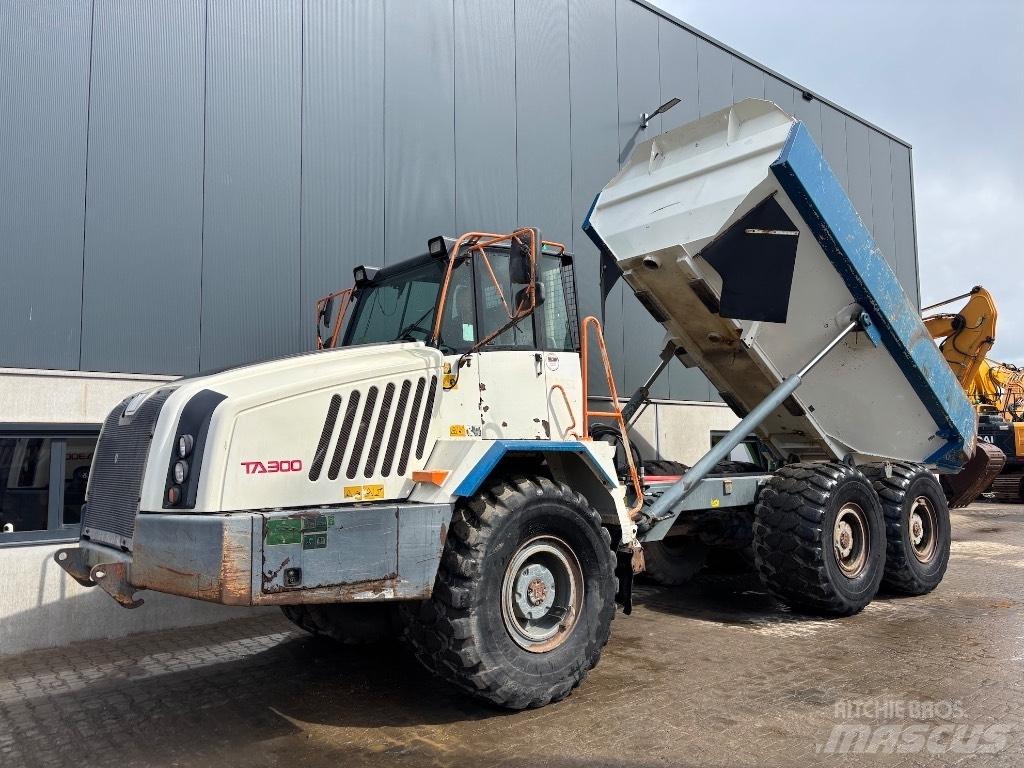 Terex TA 300 鉸接式起吊車