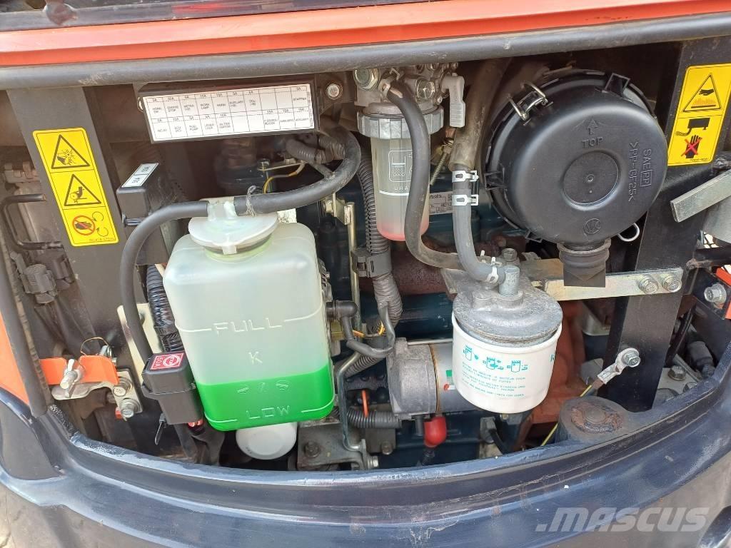 Kubota U 17-3 小型挖土機/掘鑿機<7t(小型挖掘機)