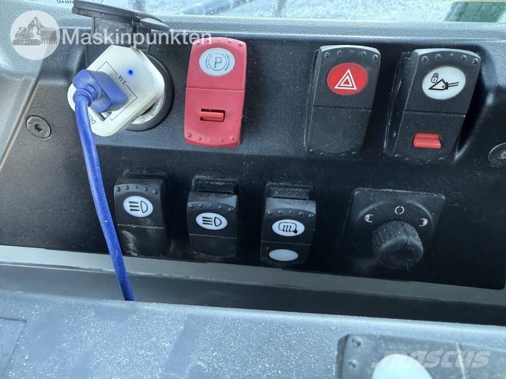 CAT 982 M 輪胎式裝載機