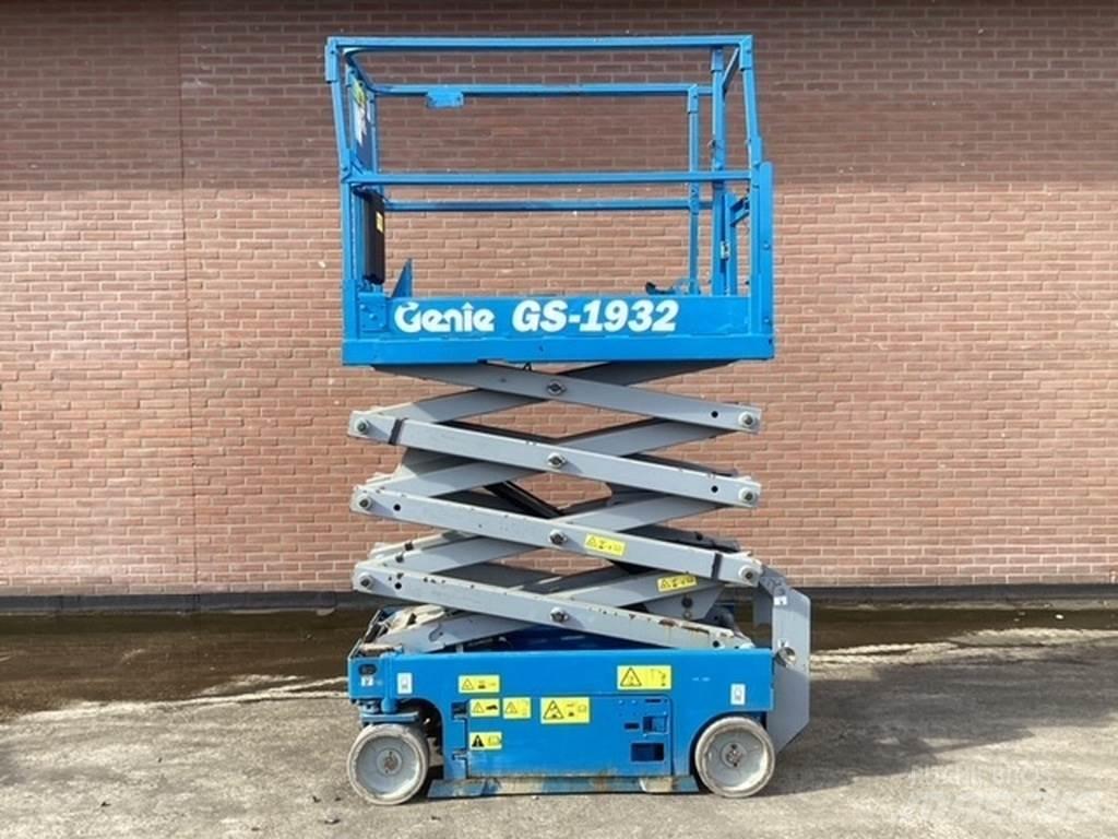 Genie GS1932 剪式升降機