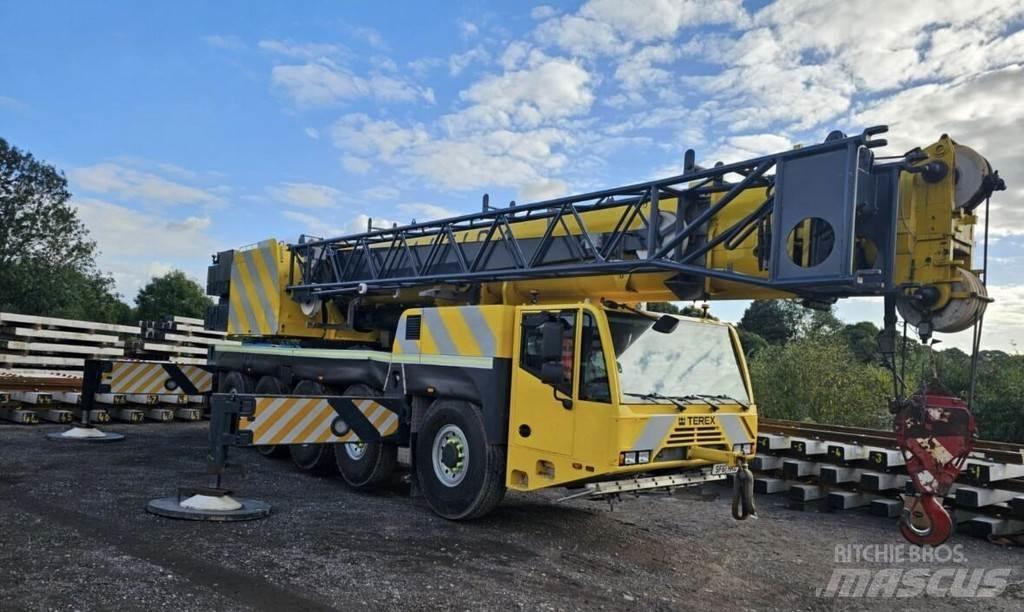Terex AC140C 越野起重機