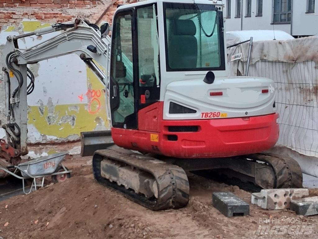 Takeuchi TB 260 小型挖土機/掘鑿機<7t(小型挖掘機)