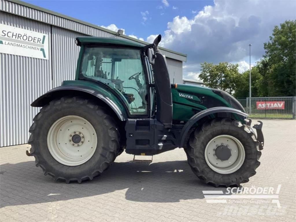 Valtra T 154 H 曳引機