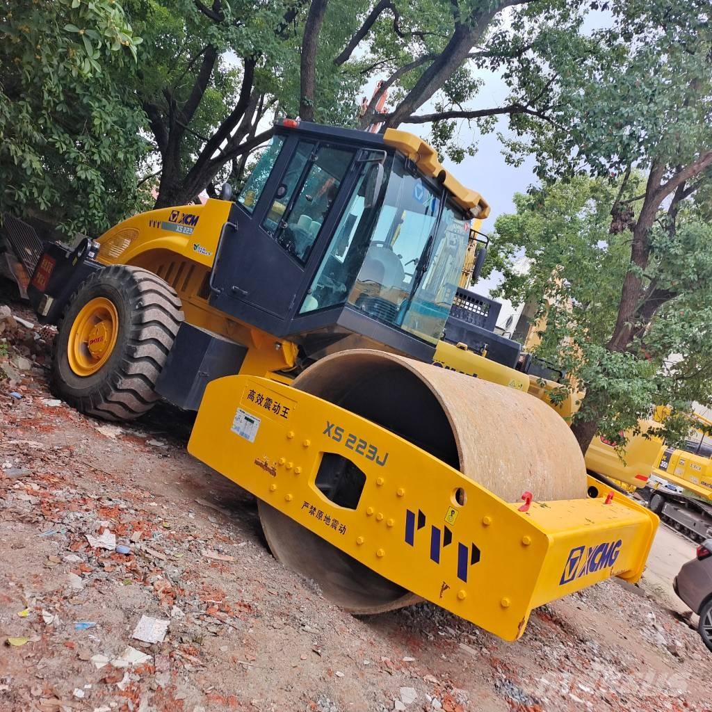 XCMG XS 223  J 單輪滾壓機