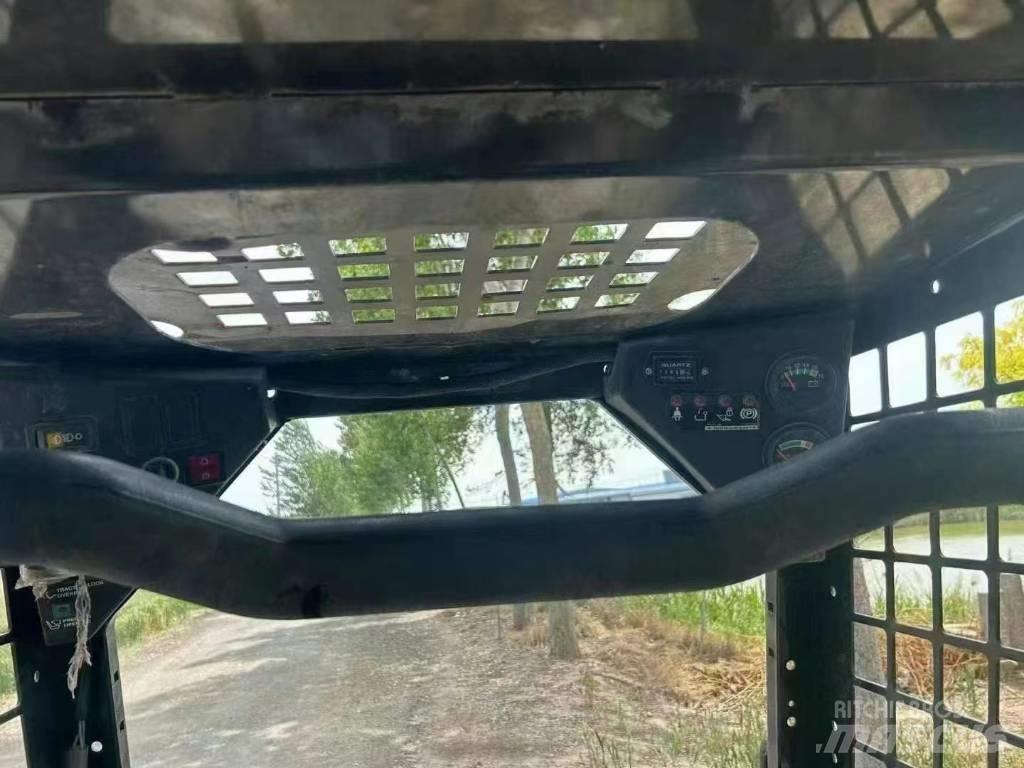 Bobcat S 70 滑移轉向裝載機
