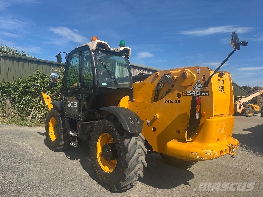 JCB 540-170 伸縮臂操作車