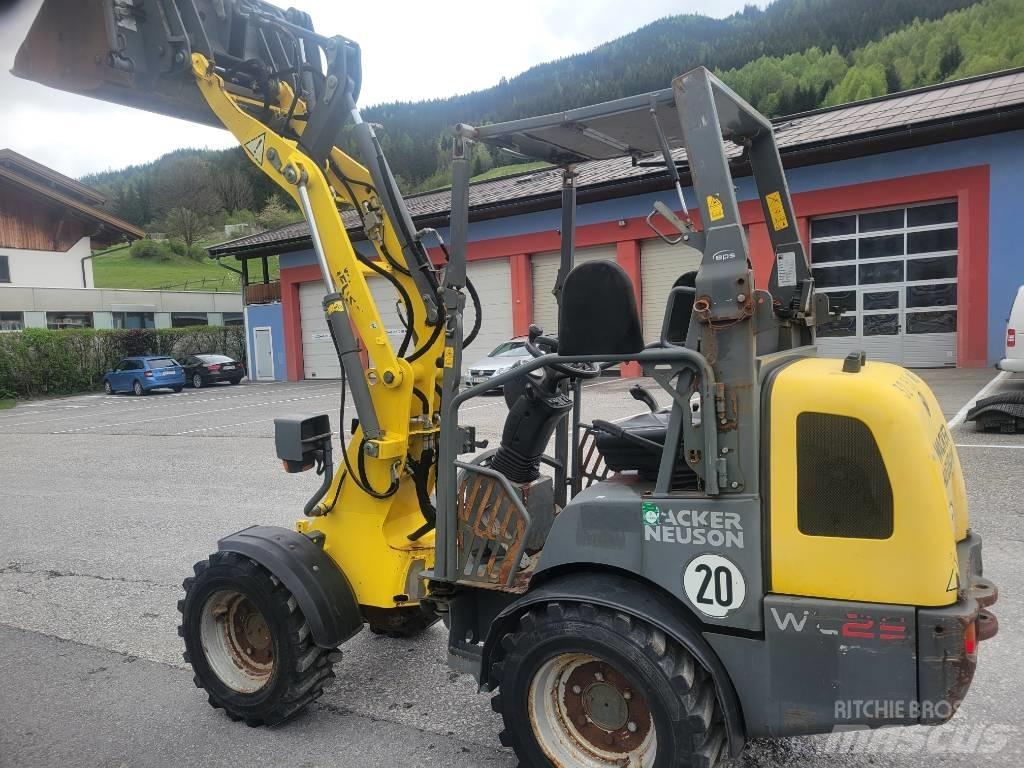 Wacker Neuson Wl25 輪胎式裝載機