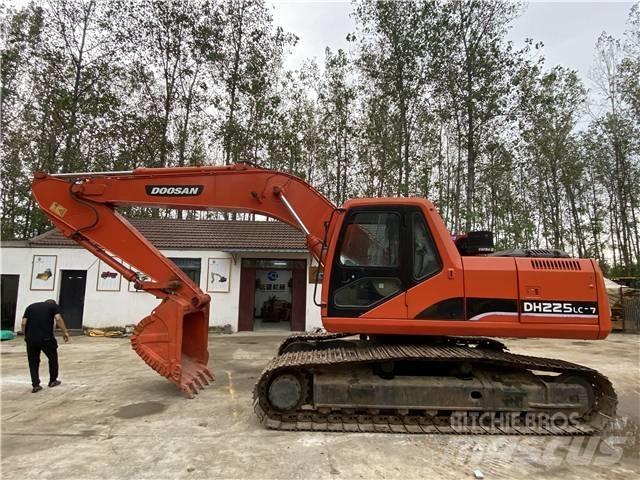 Doosan DH225LC-7 履帶式 挖土機/掘鑿機/挖掘機