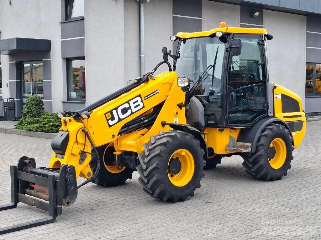 JCB TM 180 ( 220 ) 農業用伸縮臂裝載機