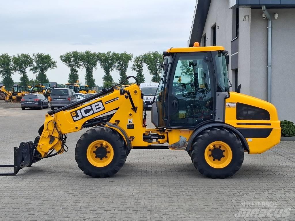 JCB TM 180 ( 220 ) 農業用伸縮臂裝載機
