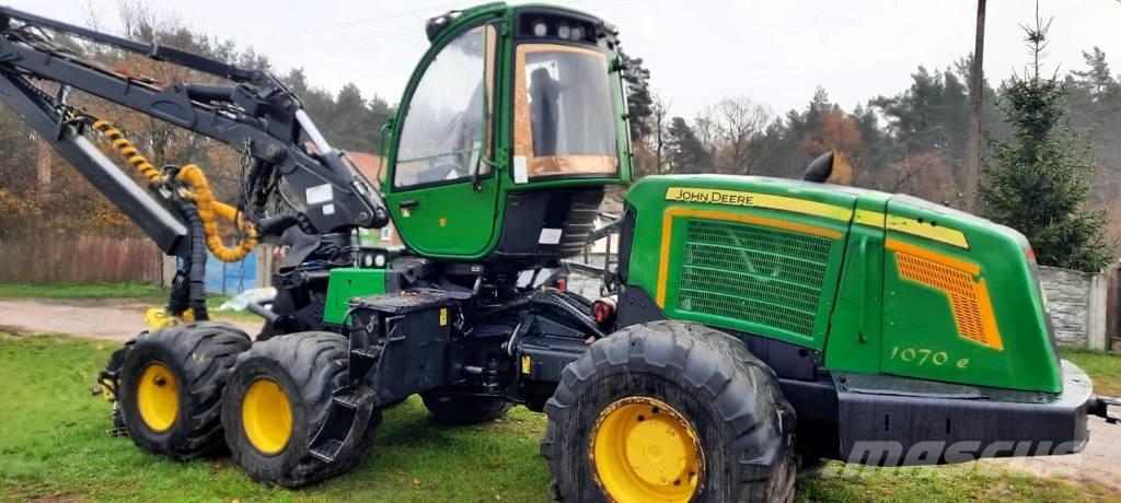 John Deere 1070 E 收穫機
