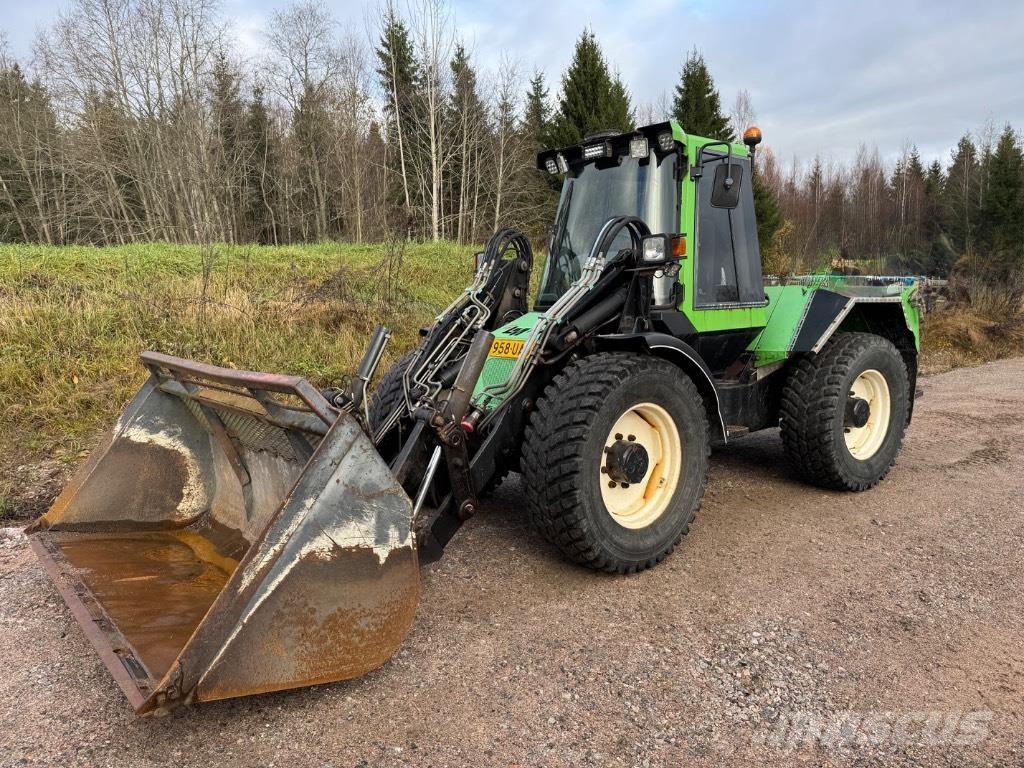 LM Trac 680 多用途機械