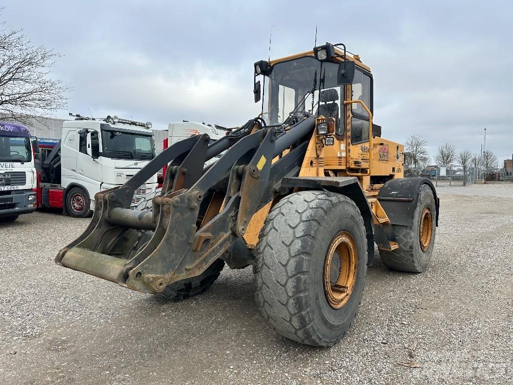 Ljungby L 17 輪胎式裝載機