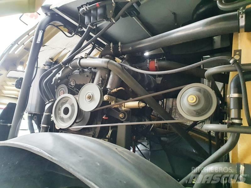 CLAAS Jaguar 940 自走式飼料採集機
