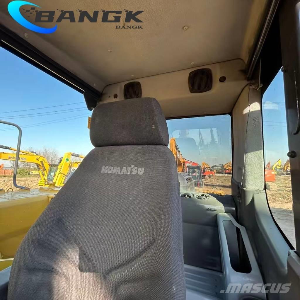 Komatsu pc220 履帶式 挖土機/掘鑿機/挖掘機