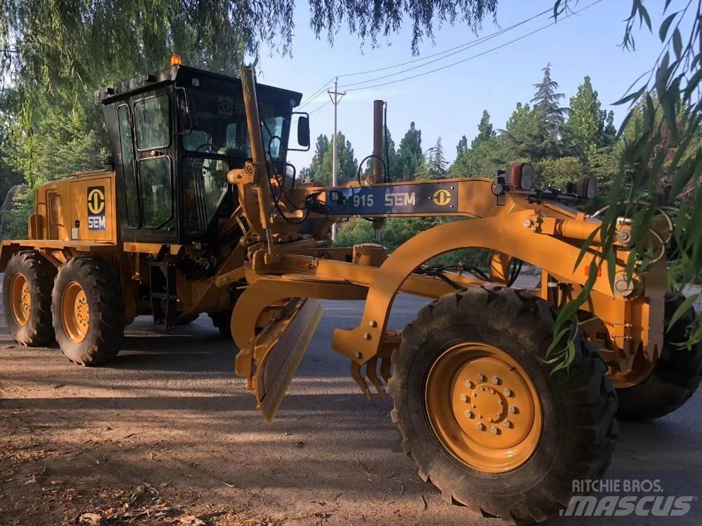 SEM 915 motor grader 平土機
