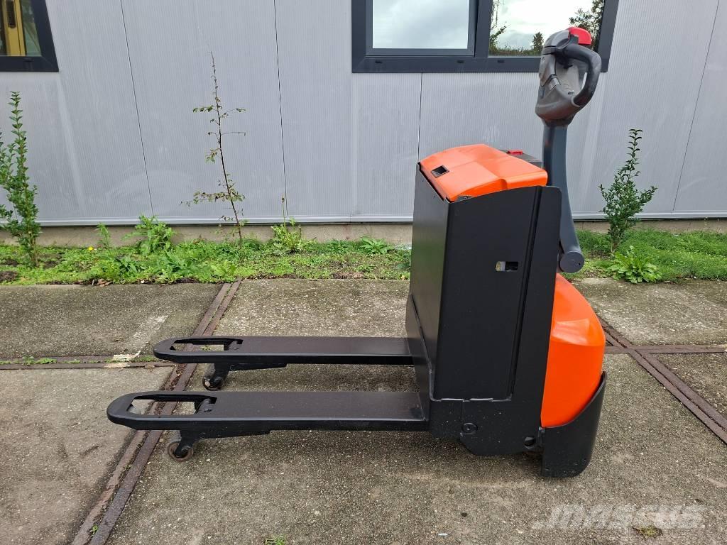 BT LWE 160 低架升降機