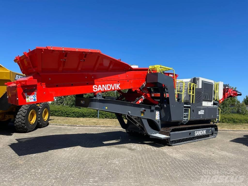 Sandvik QH 332 移動式壓碎機
