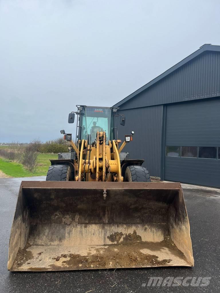 CASE 721 D 輪胎式裝載機