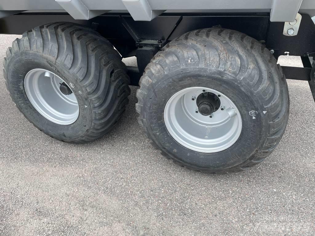 Multicargo MC11000 傾卸式拖車
