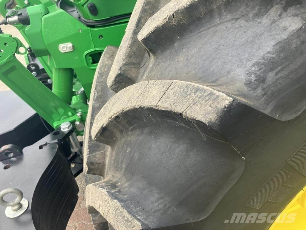 John Deere 6M250 曳引機