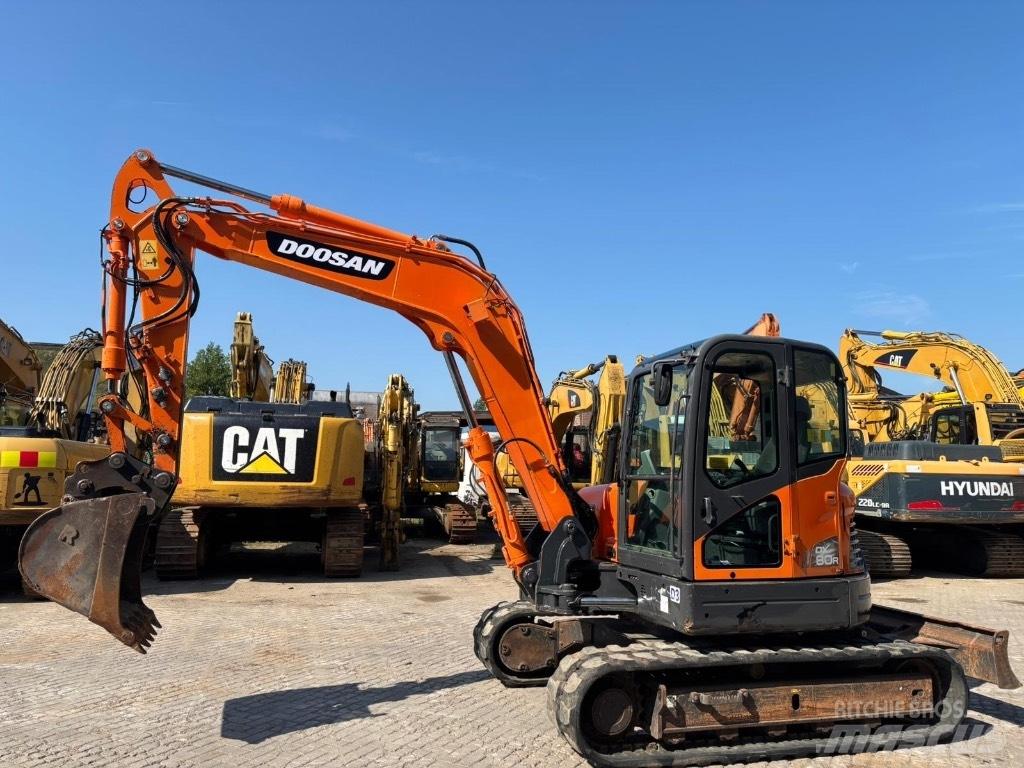 Doosan DX 80 R 中型挖土機/掘鑿機/挖掘機 7t-12t
