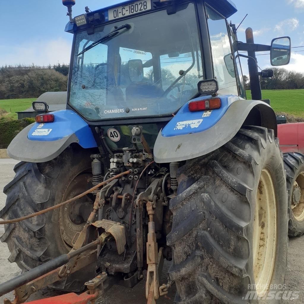 New Holland TM 135 曳引機