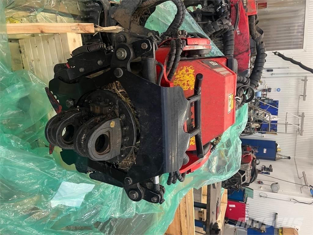 Komatsu C93 收穫機頭