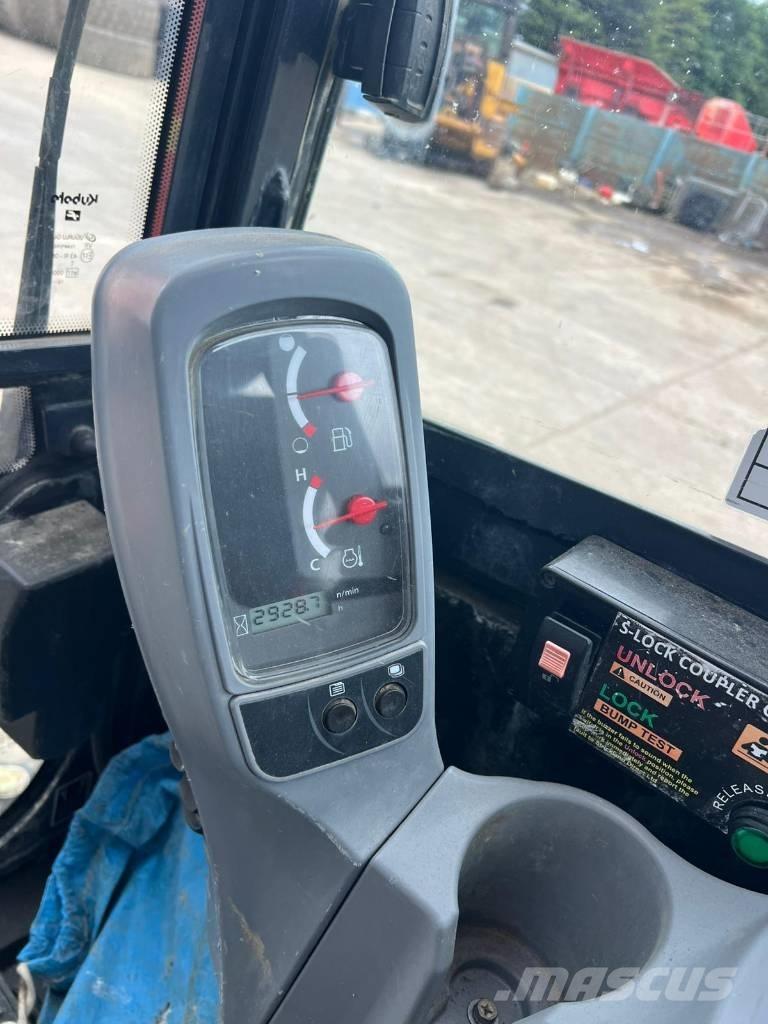 Kubota KX 030-4 小型挖土機/掘鑿機<7t(小型挖掘機)