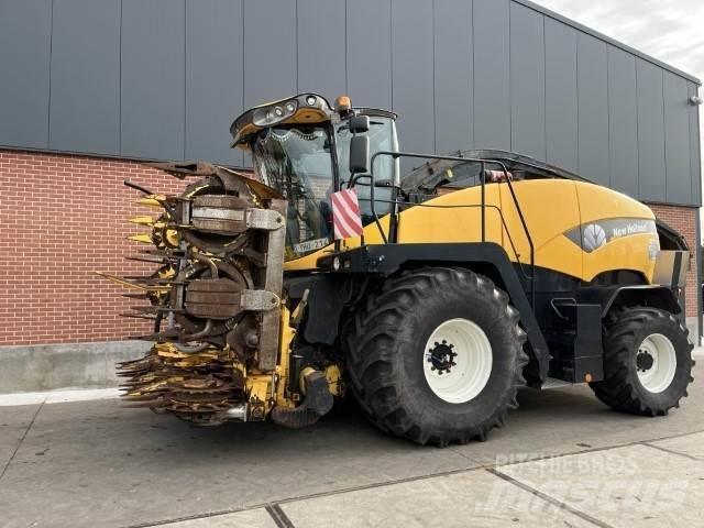 New Holland FR9050 自走式飼料採集機