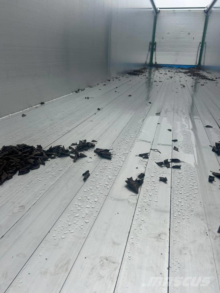 Knapen K 100 木屑半拖車