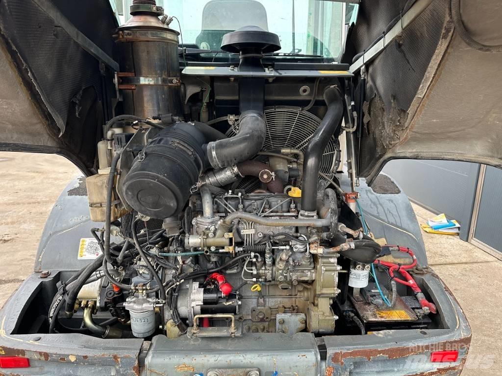 Liebherr L 506 輪胎式裝載機