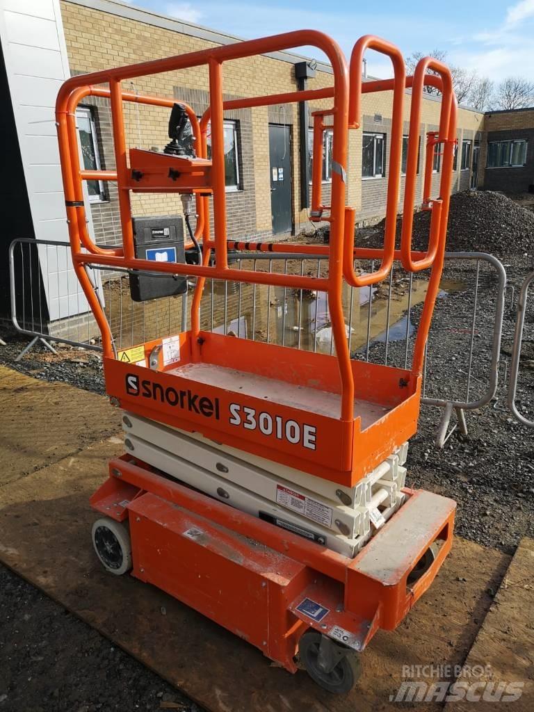 Snorkel S3010E 剪式升降機