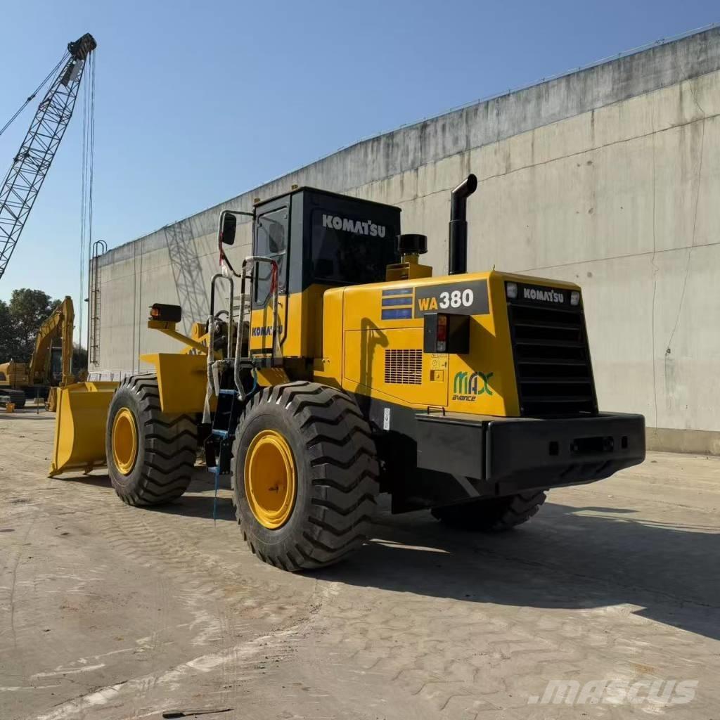 Komatsu WA 380-3 輪胎式裝載機