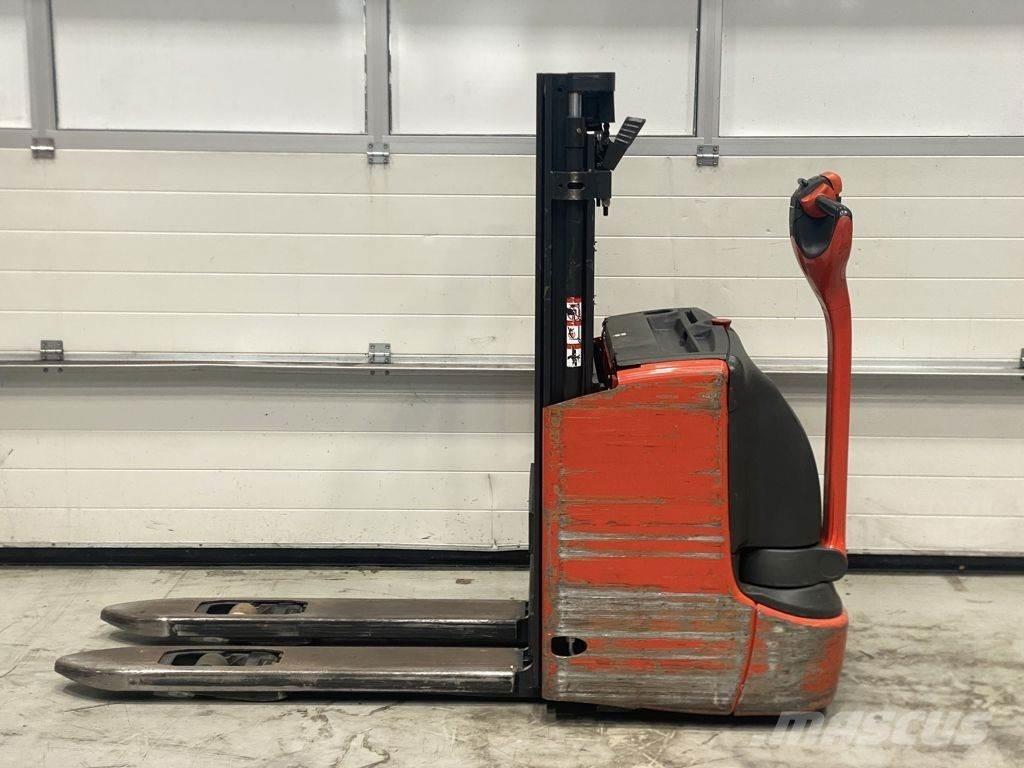 Linde L12 I 行走控制式堆積機