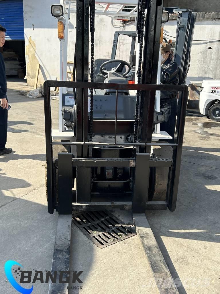 TCM FD30T3C 柴油卡車