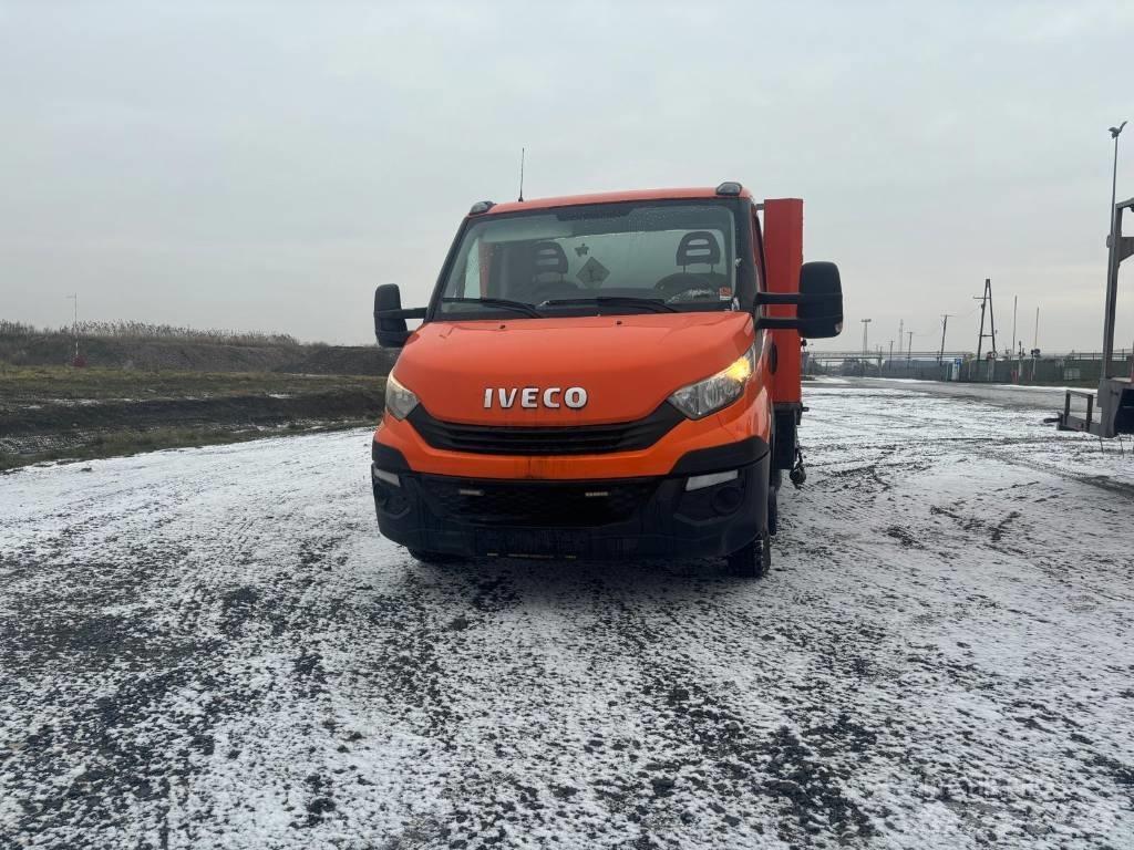 Iveco DAILY 35C14 廂式貨物運輸車